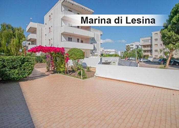 Appartamento trilocale in vendita in Viale Marte, Lesina