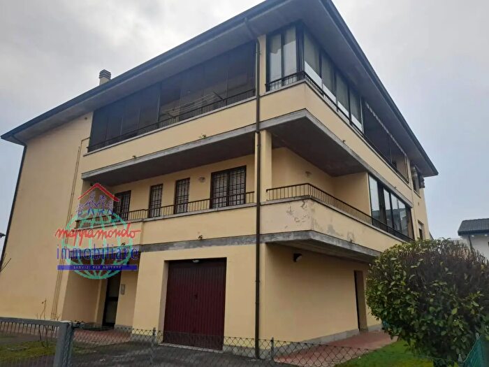 Appartamento trilocale in vendita in Via della Pace E, Sala Bolognese