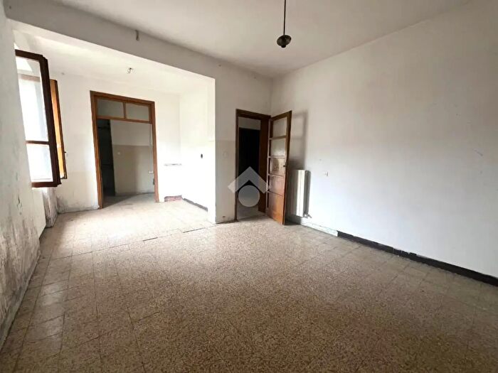 Appartamento trilocale in vendita in Via Butonia, Carobbio Degli Angeli
