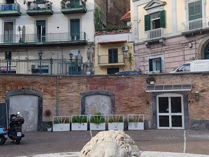 Appartamento bilocale in affitto in Piazzetta Leone a Mergellina, Napoli