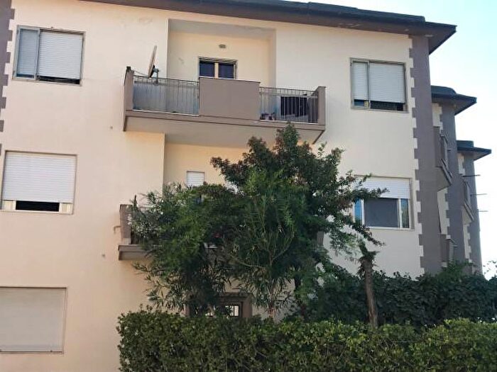 Appartamento quadrilocale in vendita in Via Colonnello Oliveti, Mondragone