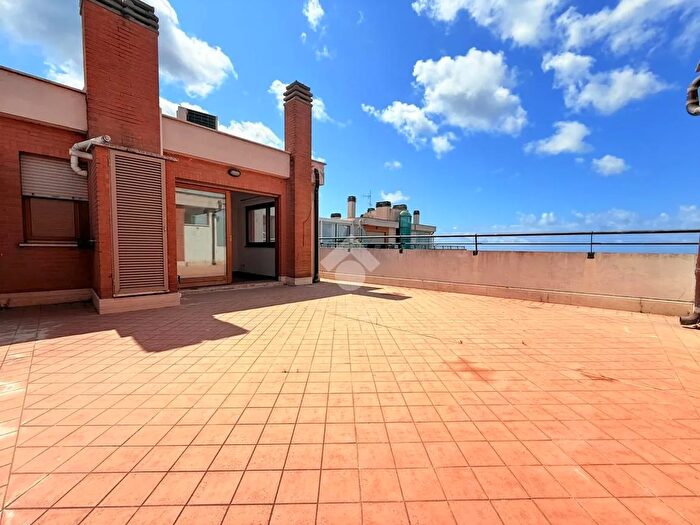 Appartamento bilocale in vendita in Via di Acilia, Roma