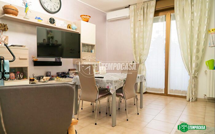 Appartamento trilocale in vendita in Via Gian Lorenzo Bernini, Nova Milanese