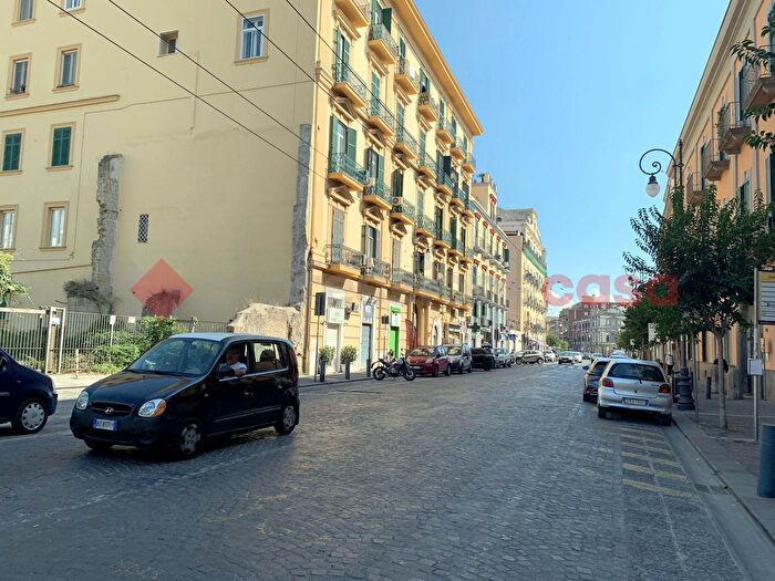 Appartamento trilocale in vendita in Corso Garibaldi, Portici