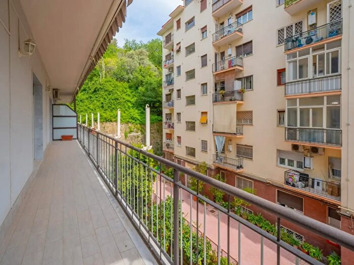 Appartamento quadrilocale in vendita in Via Consalvo a, Napoli