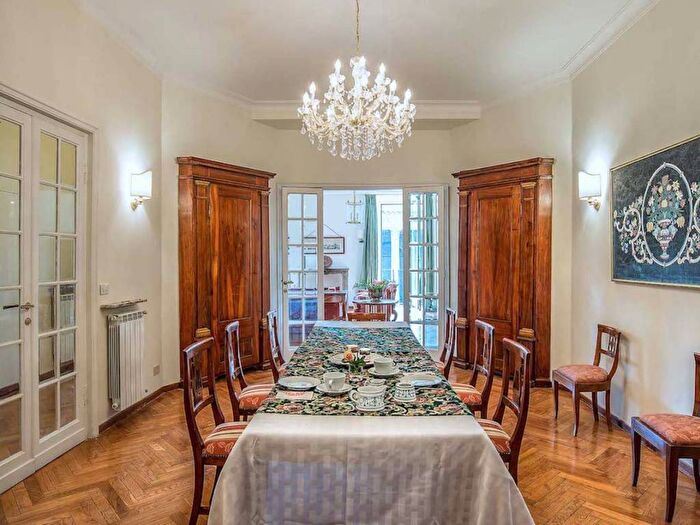 Appartamento con 6 locali in affitto in Pantheon, Roma