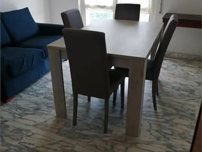 Casa con 5 locali in affitto in Carrara