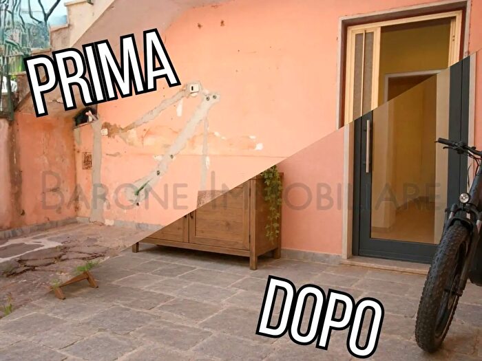 Appartamento trilocale in vendita in Via Ortola, Massa