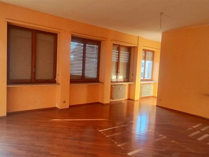 Appartamento con 5 locali in affitto in Centro Città San Paolo, Biella