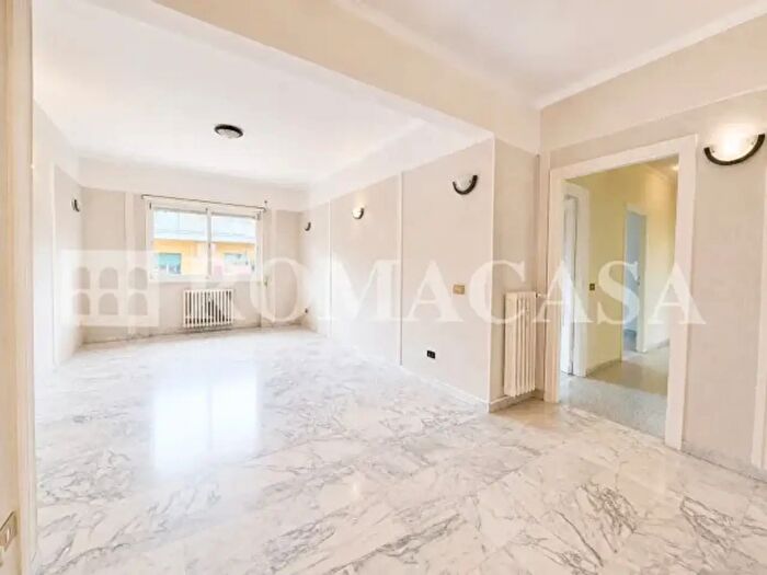 Appartamento quadrilocale in vendita in Via Gorgona, Roma