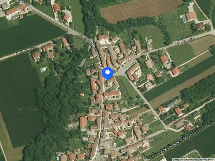 Casa con 13 locali in vendita in Via Diaz, Mereto Di Tomba