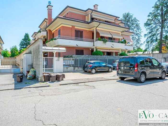 Appartamento monolocale in affitto in Via della Chiesa, Centro, Magnago