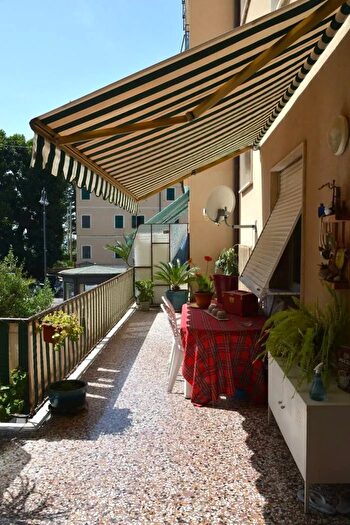 Appartamento trilocale in vendita in Piazza Giuseppe Mazzini Bordighera, Bordighera