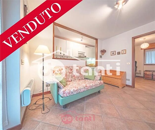 Appartamento bilocale in vendita in Via Roma Villa di Chiavenna So, Villa Di Chiavenna
