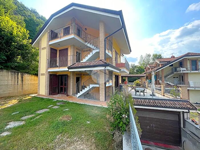 Appartamento trilocale in vendita in Strada Avigliana, Trana