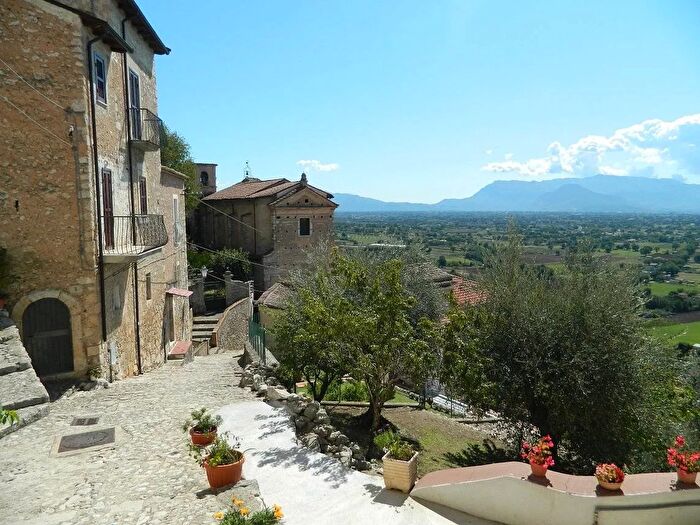 Casa quadrilocale in vendita in Via Vittorio TempestaRoccasecca, Roccasecca