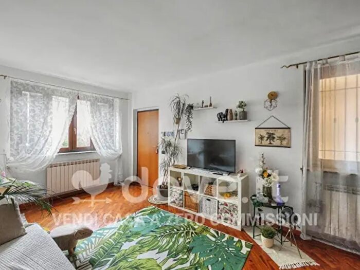 Appartamento trilocale in vendita in Via Luciano Manara, Arsago Seprio