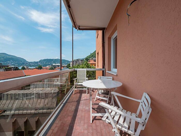 Appartamento quadrilocale in affitto in Via Giuseppe Gorio, Valduce Crispi, Como
