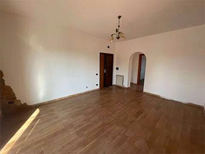 Appartamento con 5 locali in vendita in Strada Dello Scopeto, Castelverde, Cisterna di Latina