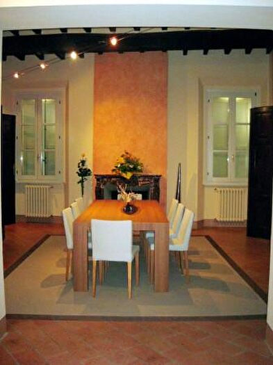 Casa con 6 locali in vendita in Scandiano