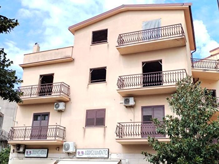 Appartamento quadrilocale in vendita in Via Giuseppe Garibaldi, Marcellina