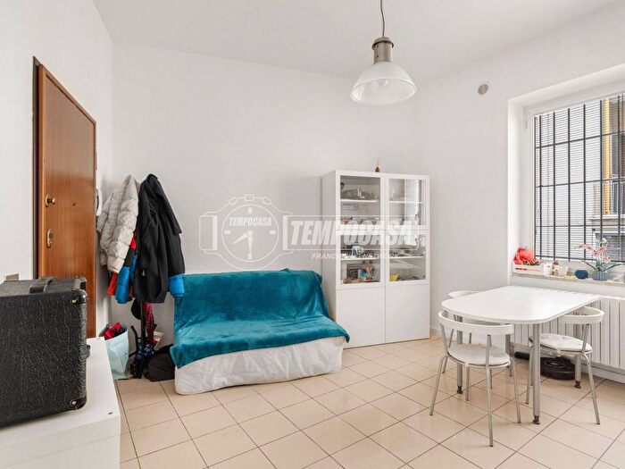 Appartamento bilocale in affitto in Via BROCCHI, Città Studi, Milano