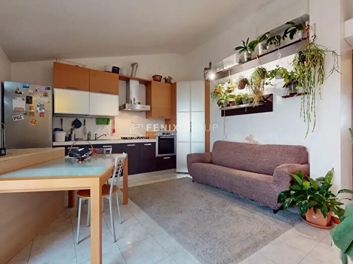 Appartamento trilocale in vendita in Via Verdi, Locate Di Triulzi