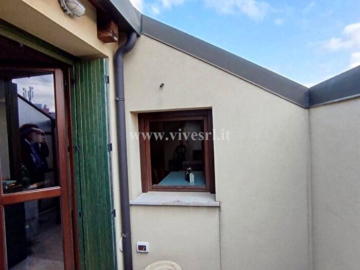 Casa bilocale in affitto in Via Nino Bixio, Porta Venezia, Milano