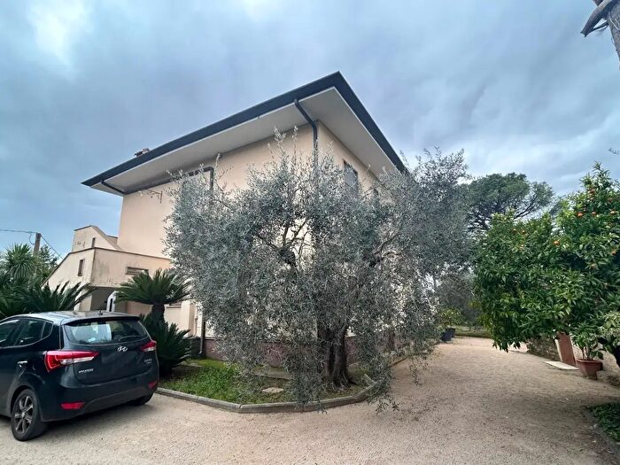 Casa in vendita in Via delle Querce, Sermoneta