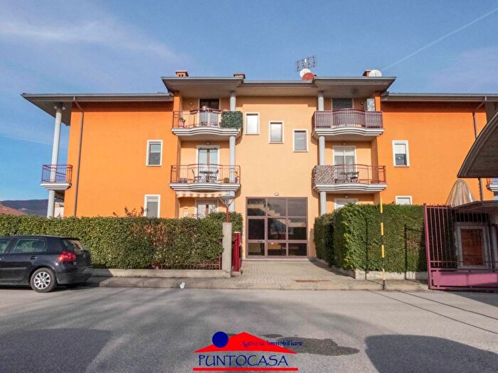 Appartamento quadrilocale in affitto in Via Piave, Centro, Busca