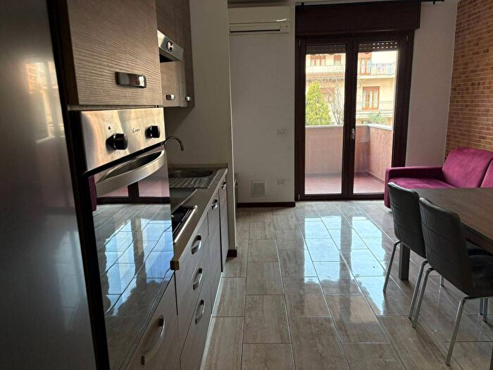 Appartamento bilocale in affitto in Via Don Attilio Valentini, Viale Libertà, Monza