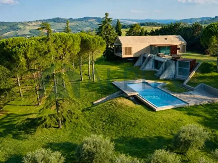 Casa con 5 locali in vendita in Via Tomba, Forli'