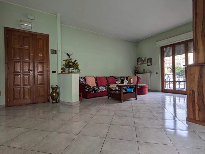 Appartamento con 5 locali in vendita in Citta Di Castello