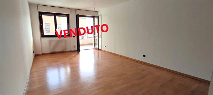 Appartamento bilocale in vendita in Viale dei Giardini Seregno, Seregno