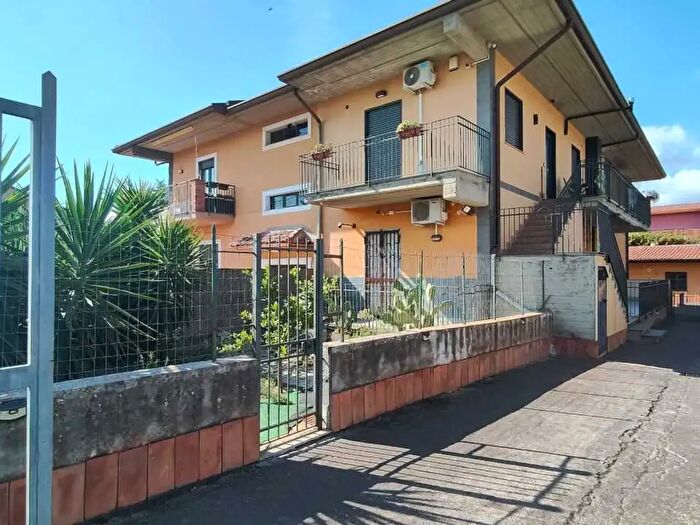 Appartamento quadrilocale in vendita in Via dei Gerani a, Mascalucia