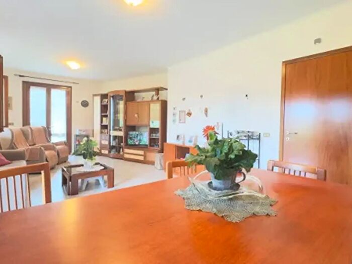 Casa con 6 locali in vendita in Via Luciano Manara, Monsummano Terme