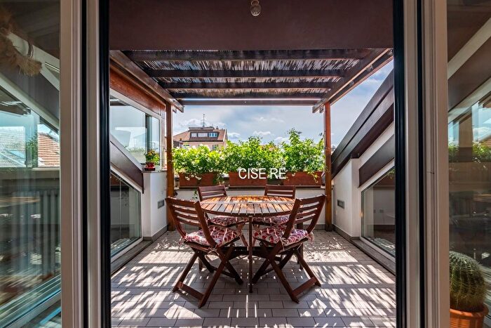 Case in Vendita e in Affitto - 2