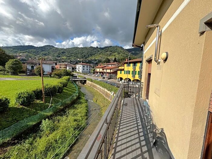 Appartamento in vendita in Via Tremellini Foresto Sparso Bg Italia, Foresto Sparso