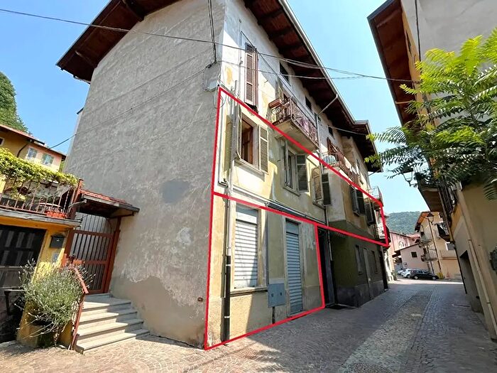 Appartamento con 6 locali in vendita in Via Guglielmo Oberdan, Tollegno