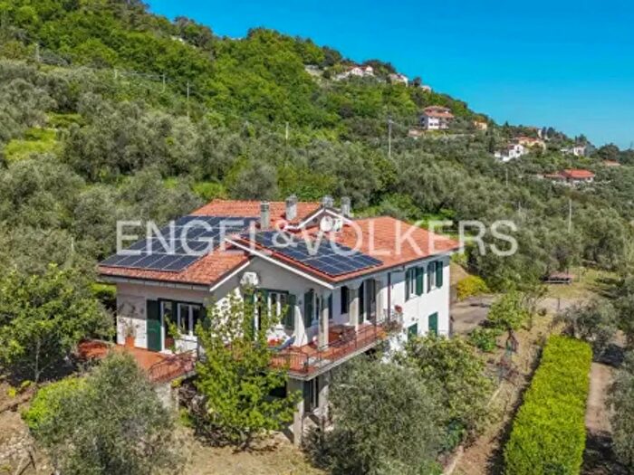 Casa con 6 locali in vendita in Via Vecchiora, La Spezia