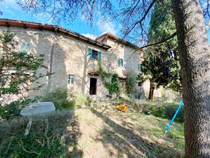 Casa con 6 locali in vendita in Citta Di Castello