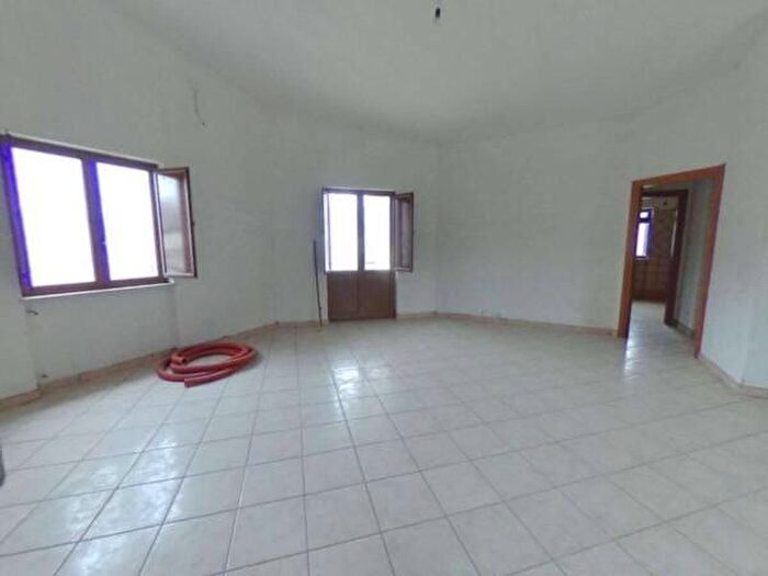 Appartamento quadrilocale in vendita in Strada Pignano Snc, Lauro