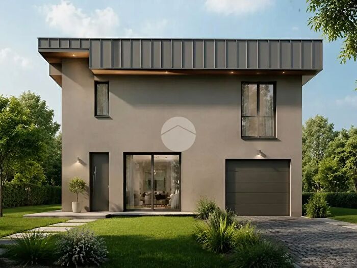 Casa quadrilocale in vendita in Via Ariosto, Albinea