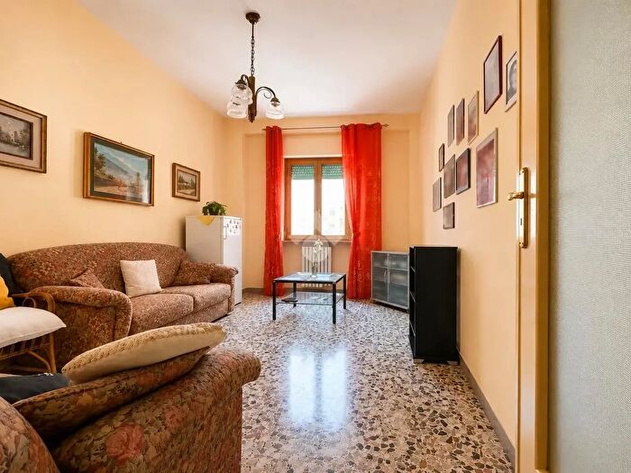 Appartamento trilocale in vendita in Via dei Mille, Cosenza