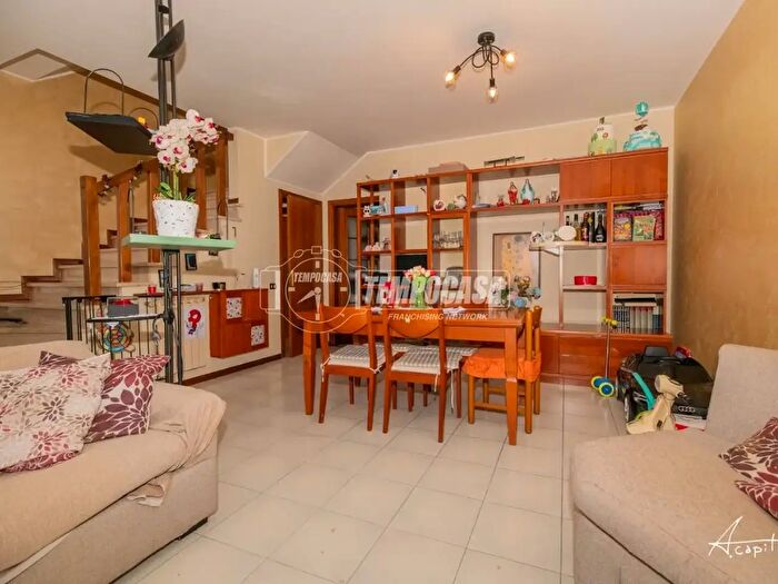 Casa quadrilocale in vendita in Via San Francesco, Trecenta