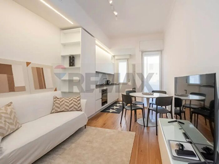 Appartamento trilocale in affitto in Milano