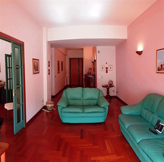 Appartamento quadrilocale in vendita in Via Gagini, Messina