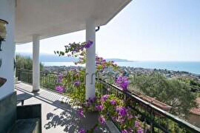 Casa con 5 locali in vendita in Via Oriolo, Toscolano Maderno