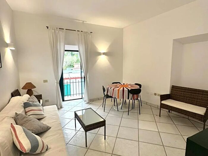 Appartamento quadrilocale in vendita in Via Roma, San Felice Circeo