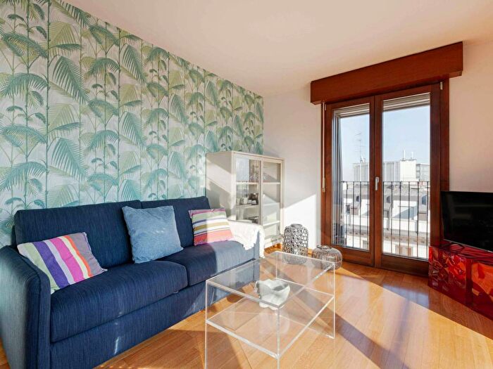 Appartamento monolocale in affitto in Piazza Giuseppe Grandi, Porta Vittoria, Milano